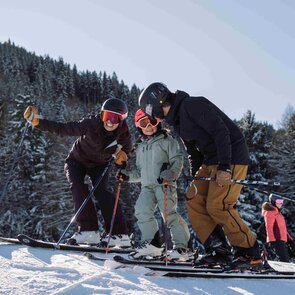 Familienspaß auf Skiern in Stubsi's Familienparadies in Trins im Tiroler Wipptal | © TVB Wipptal | Alexandra Erhart