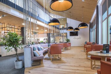 Das JUFA Hotel Wipptal direkt neben dem Skigebiet Bergeralm | © JUFA Hotel Wipptal